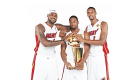 九游娱乐平台-NBA深夜风暴，杜兰特独行侠之战爆冷，新规重新定义圆柱体引联盟地震